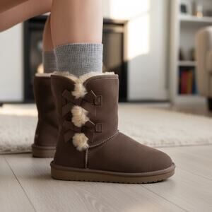 Koolaburra by UGG Koola Short Bow Shearling Boots – Size 8